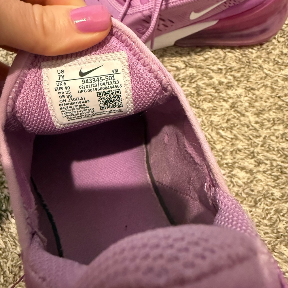 Nike Women’s or Kids Air Max 270 Pink/Purple Running Sneakers EUC - Picture 5 of 7